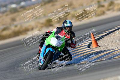 media/Jan-09-2022-SoCal Trackdays (Sun) [[2b1fec8404]]/Turn 11 (935am)/